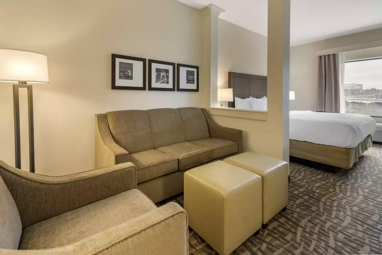 Comfort Inn & Suites Pittsburgh-Northshore Buitenkant foto