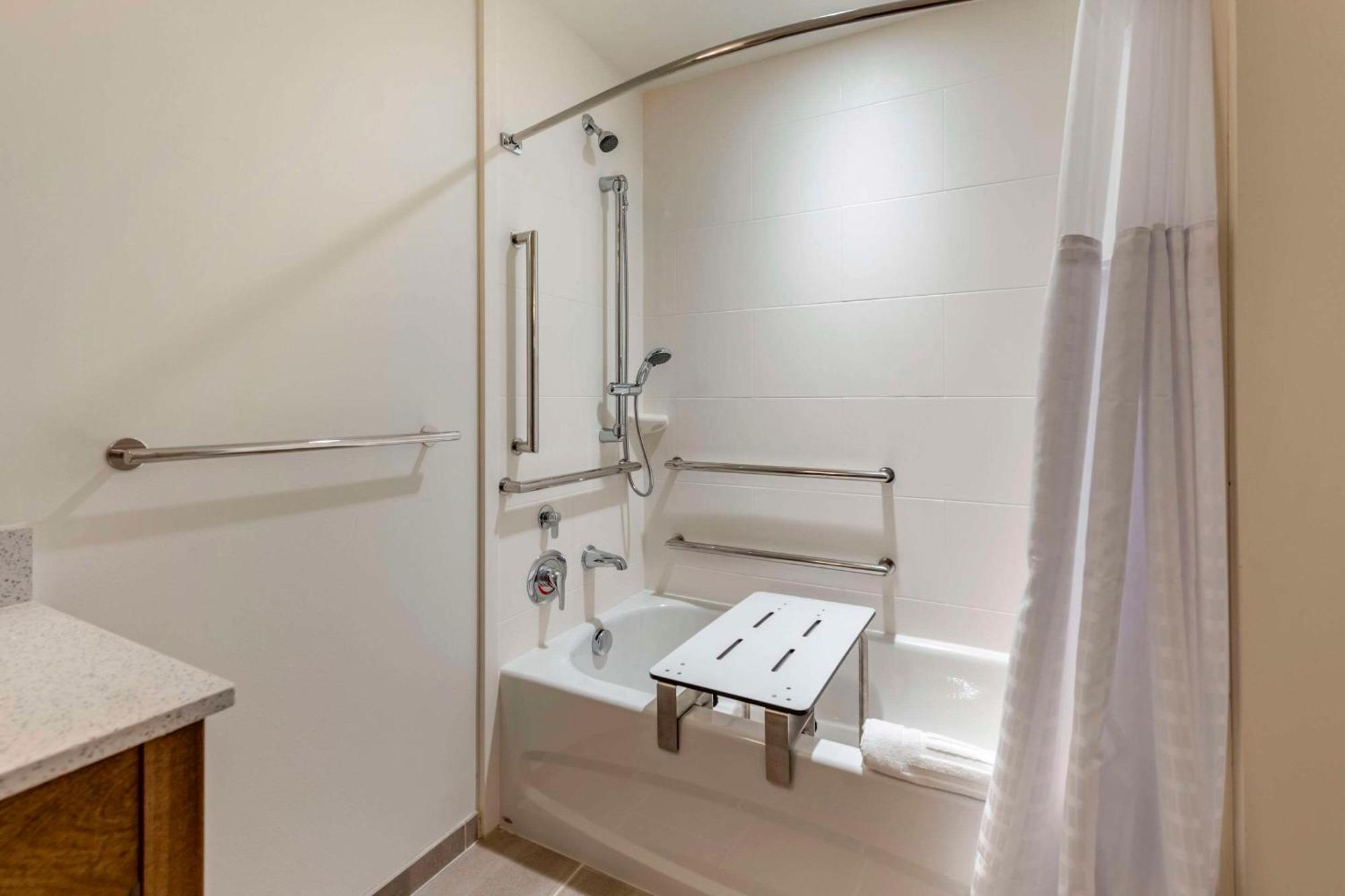 Comfort Inn & Suites Pittsburgh-Northshore Buitenkant foto