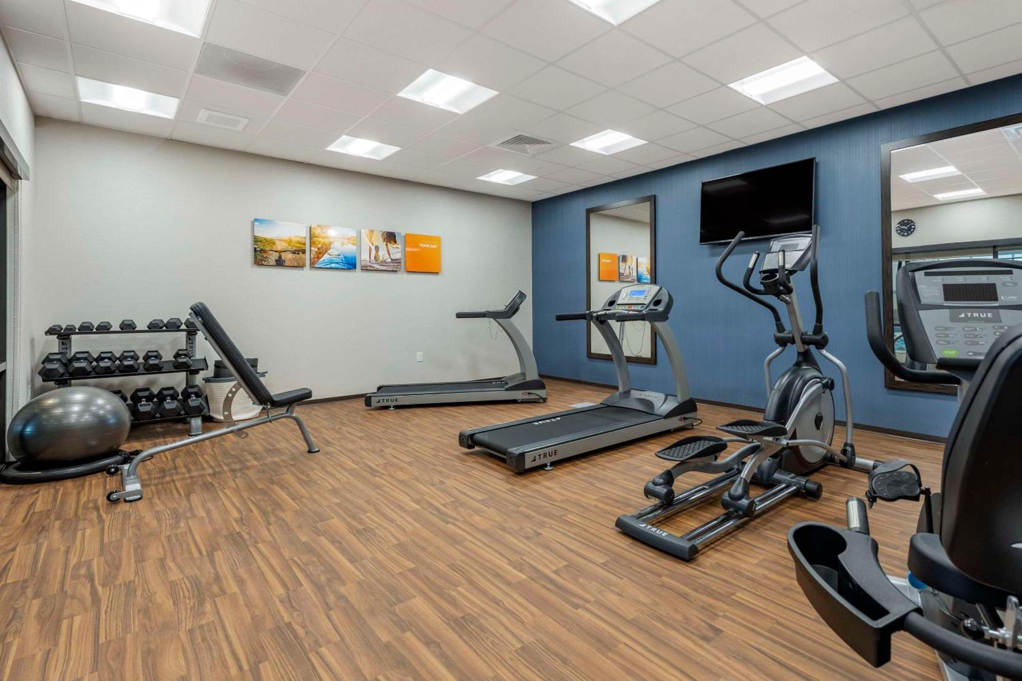 Comfort Inn & Suites Pittsburgh-Northshore Buitenkant foto