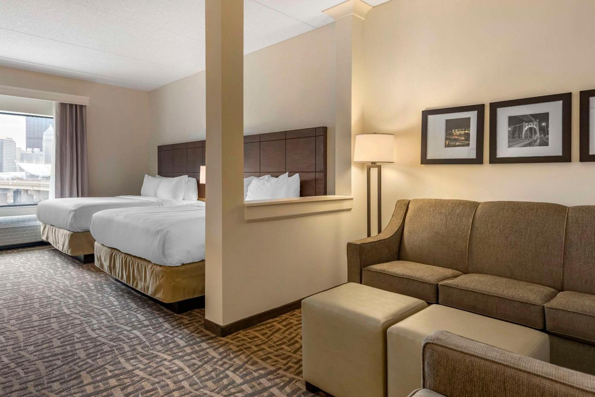 Comfort Inn & Suites Pittsburgh-Northshore Buitenkant foto